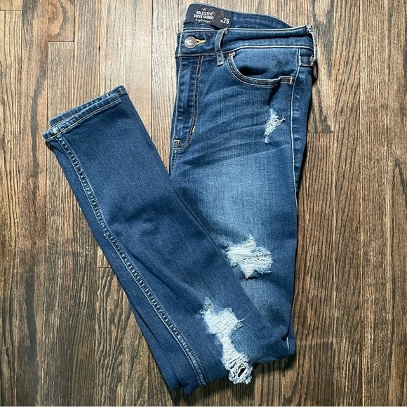 Hollister  High Rise Jeans - Picture 3 of 6